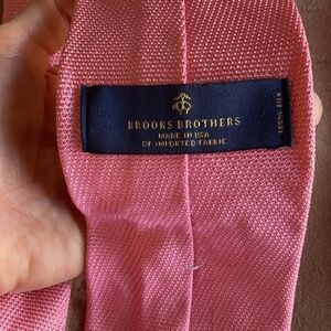 Brooks Brothers tie